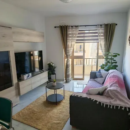 Sea View Three Bedroom * Is-Sellum