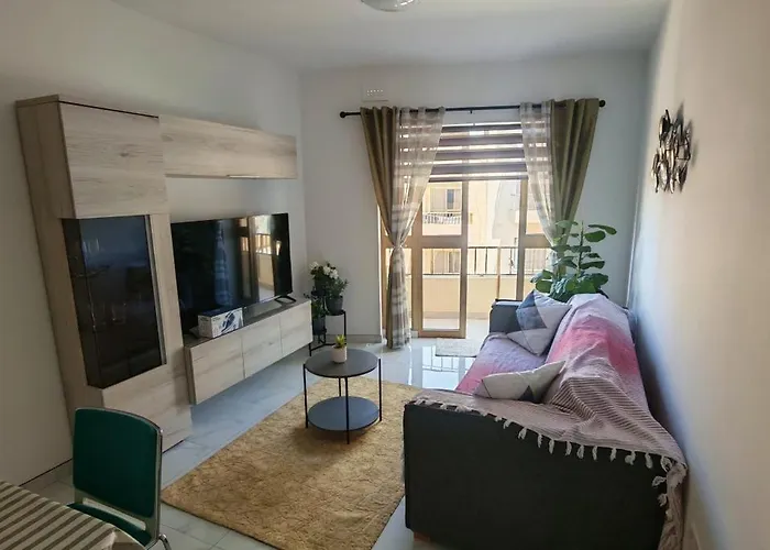 Sea View Three Bedroom * Is-Sellum